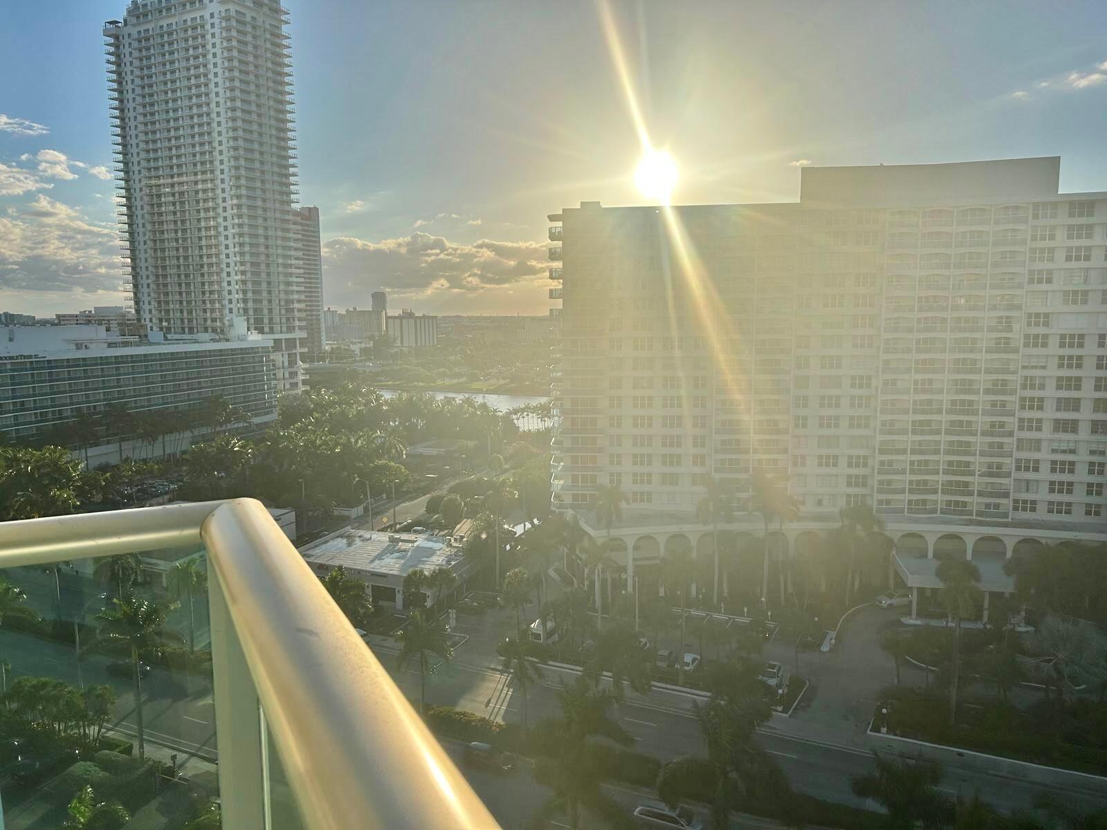 3801 S Ocean Dr #14p
