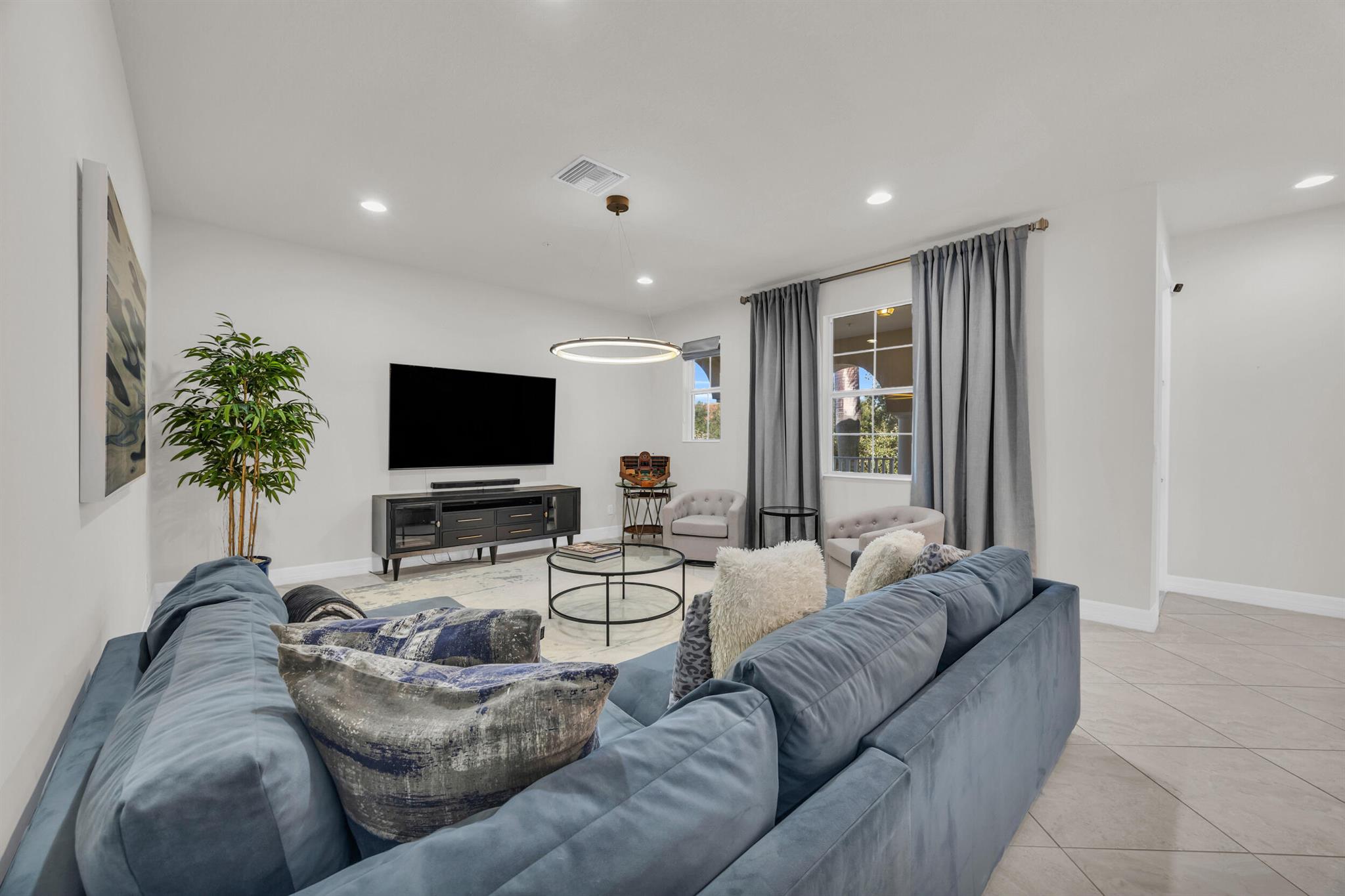 1080 Community Dr Jupiter, FL 33458