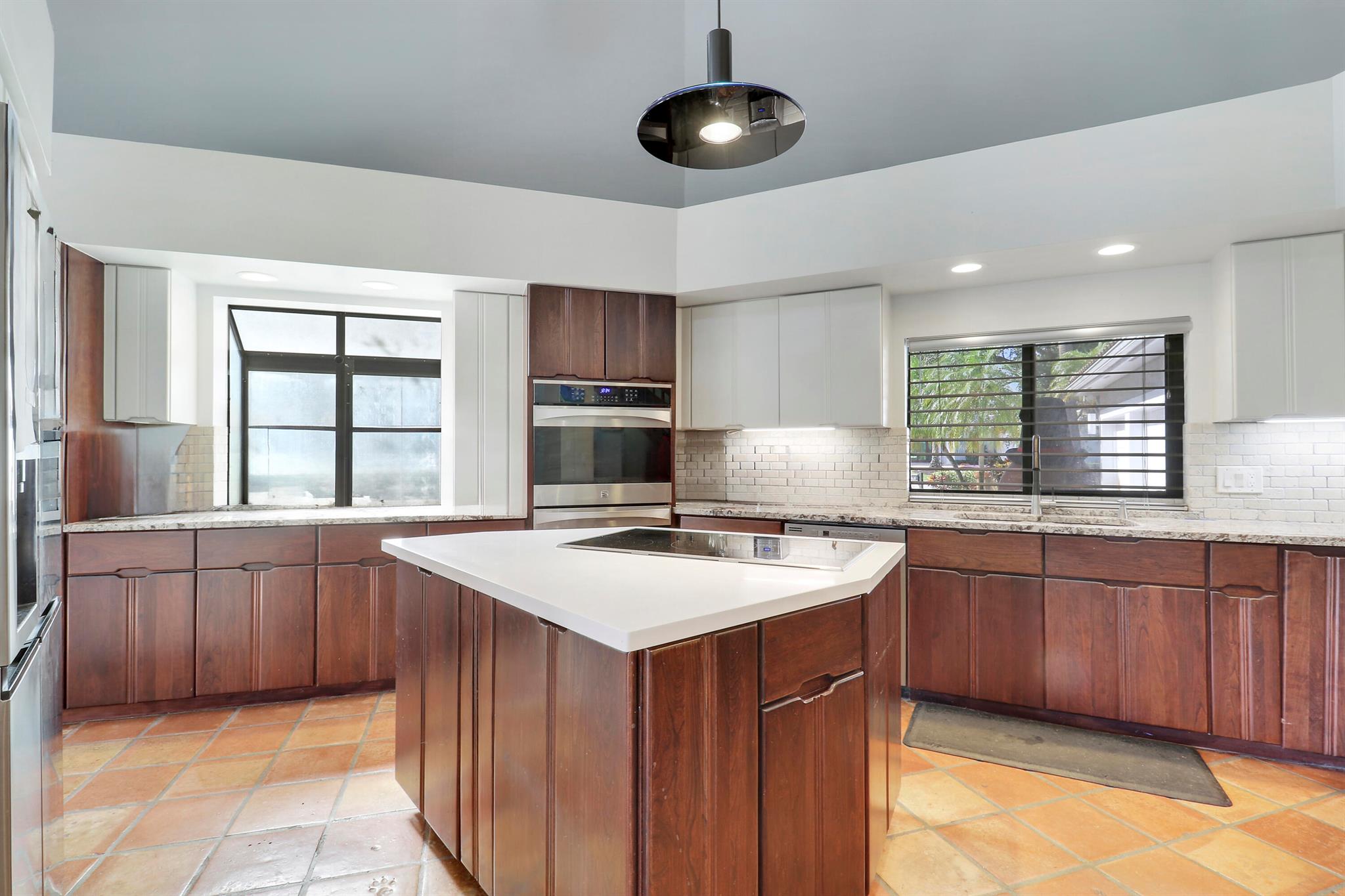 204 Chinook Ln Jupiter, FL 33458