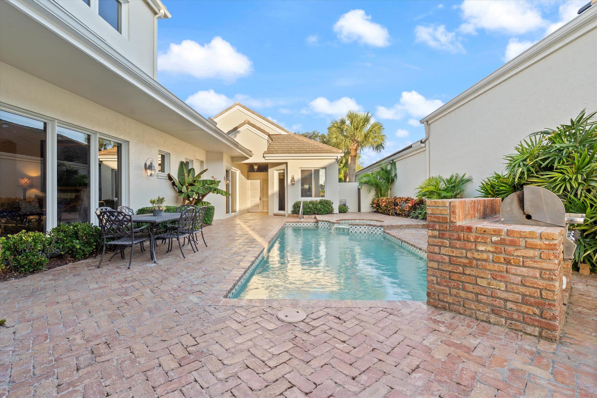 602 Oak Harbour Dr Juno Beach, FL 33408