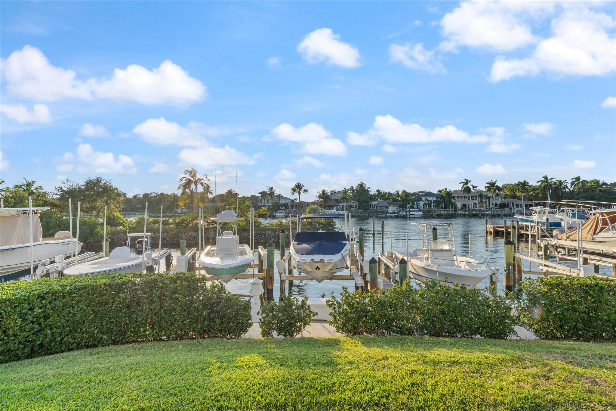 602 Oak Harbour Dr Juno Beach, FL 33408