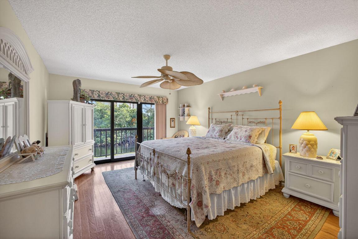 2102 Fairway Jupiter, FL 33477