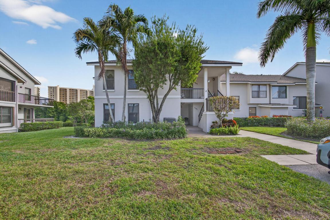 2102 Fairway Jupiter, FL 33477
