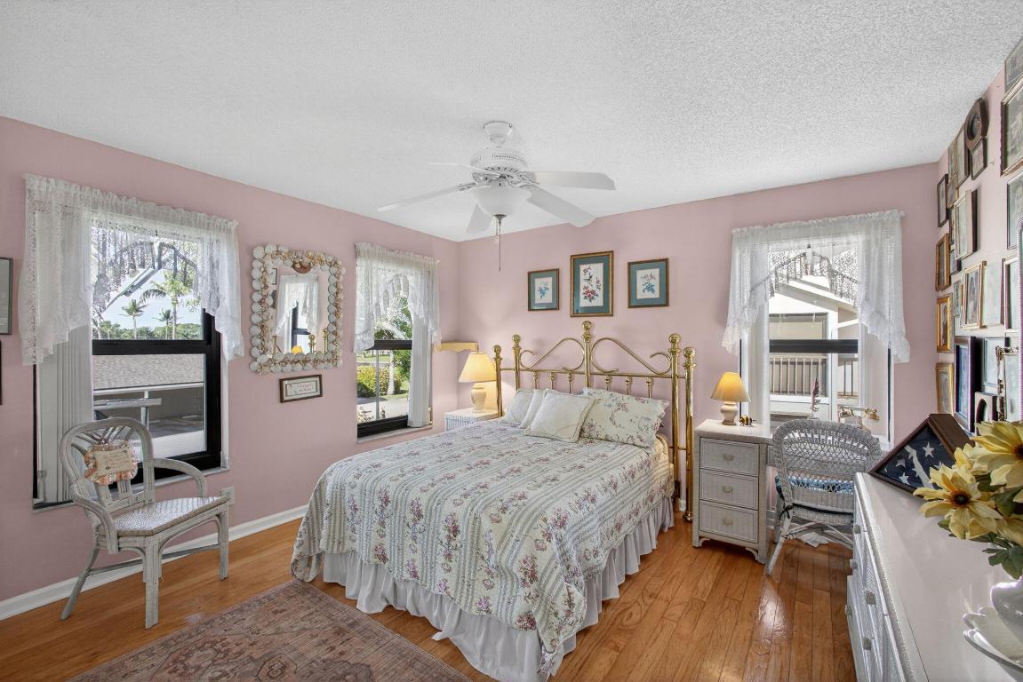 2102 Fairway Jupiter, FL 33477