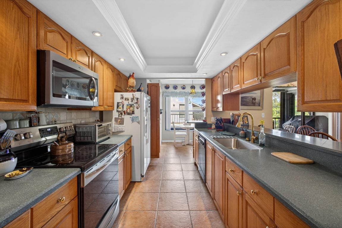 2102 Fairway Jupiter, FL 33477