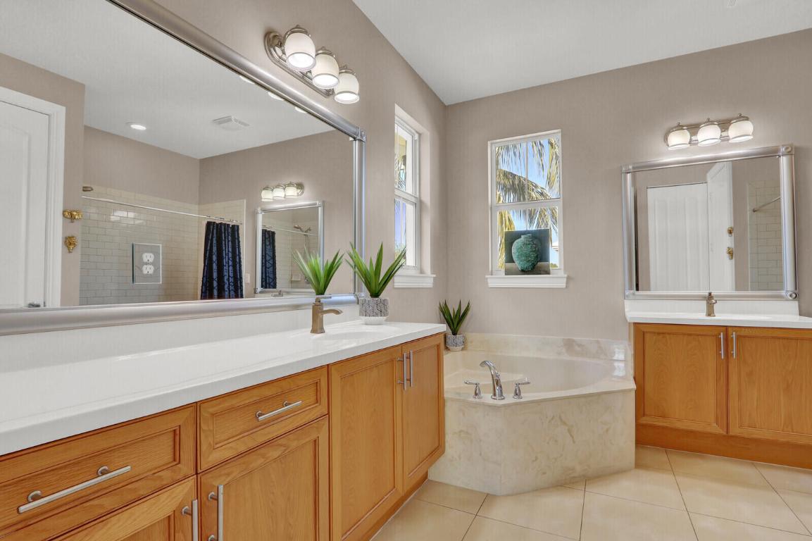 164 W Bay Cedar Jupiter, FL 33458