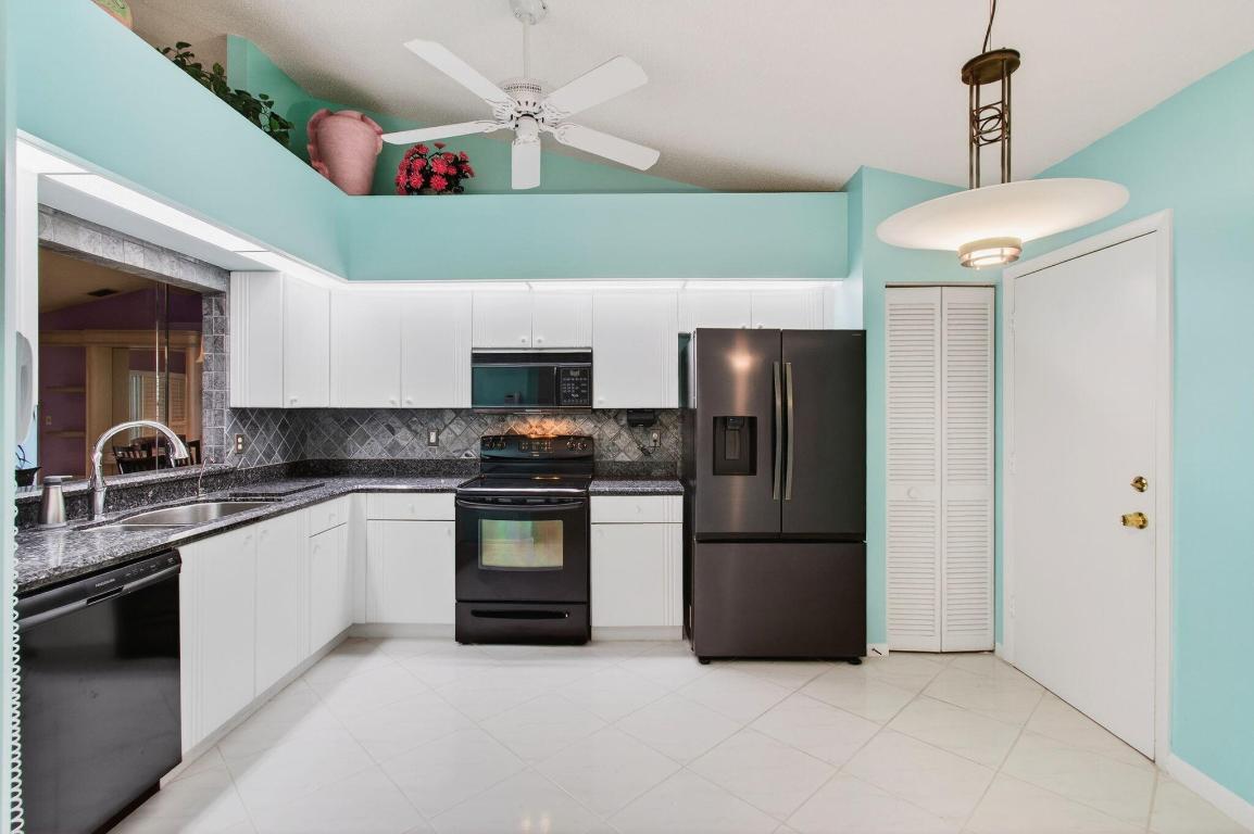 7808 Coral Lk Delray Beach, FL 33446