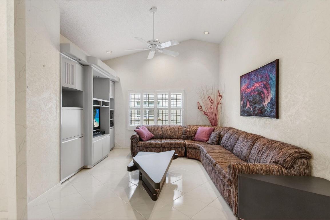 7808 Coral Lk Delray Beach, FL 33446