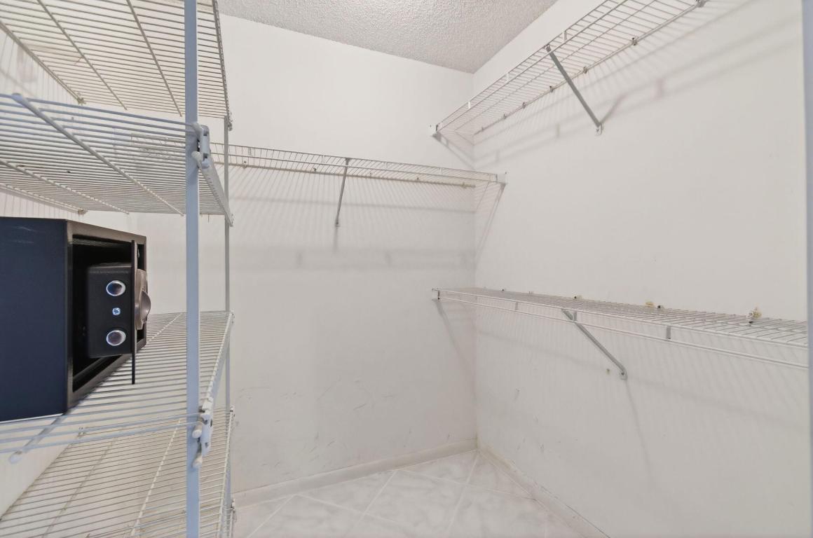 7808 Coral Lk Delray Beach, FL 33446