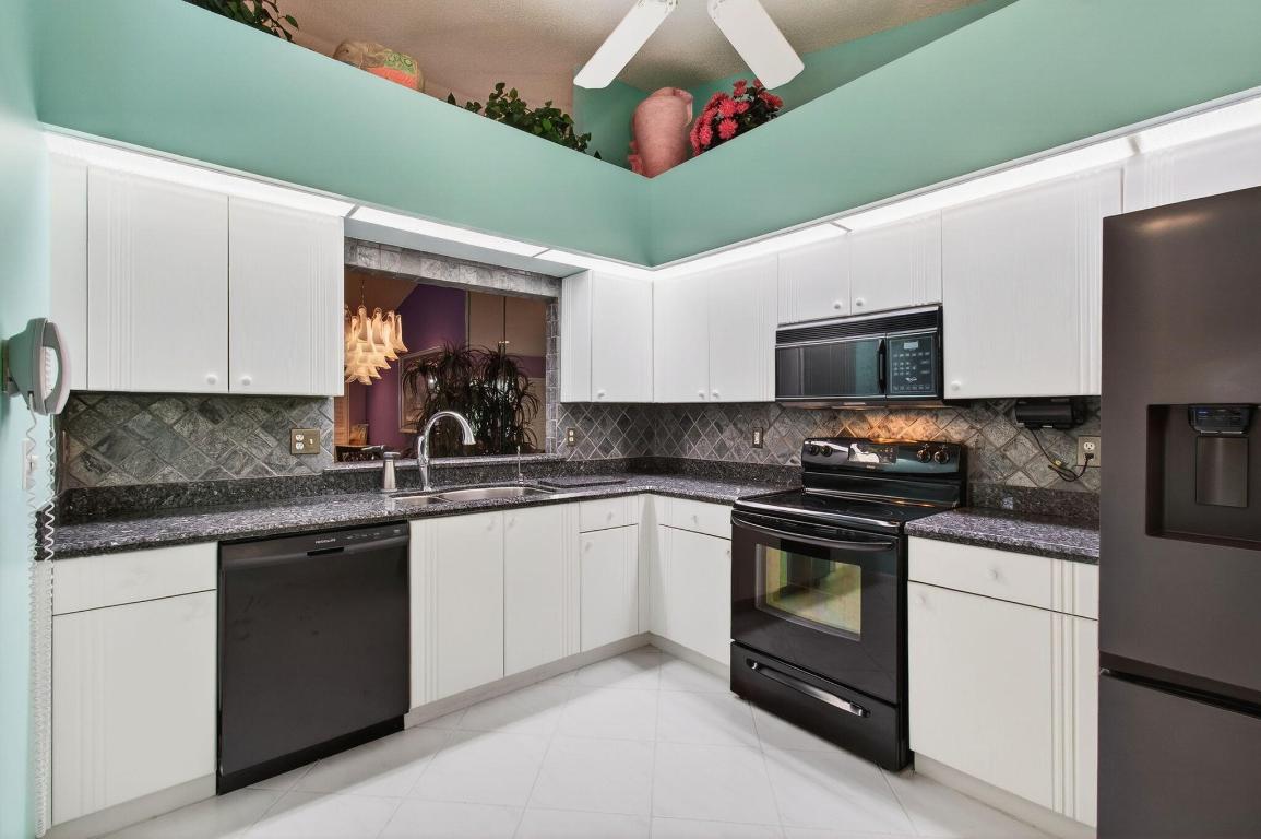 7808 Coral Lk Delray Beach, FL 33446