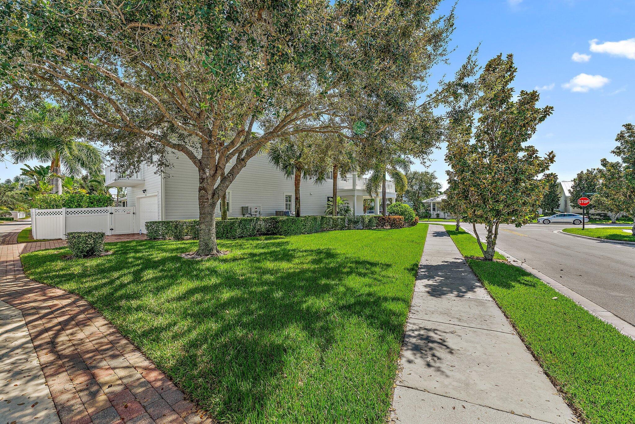 1169 Tropical Jupiter, FL 33458