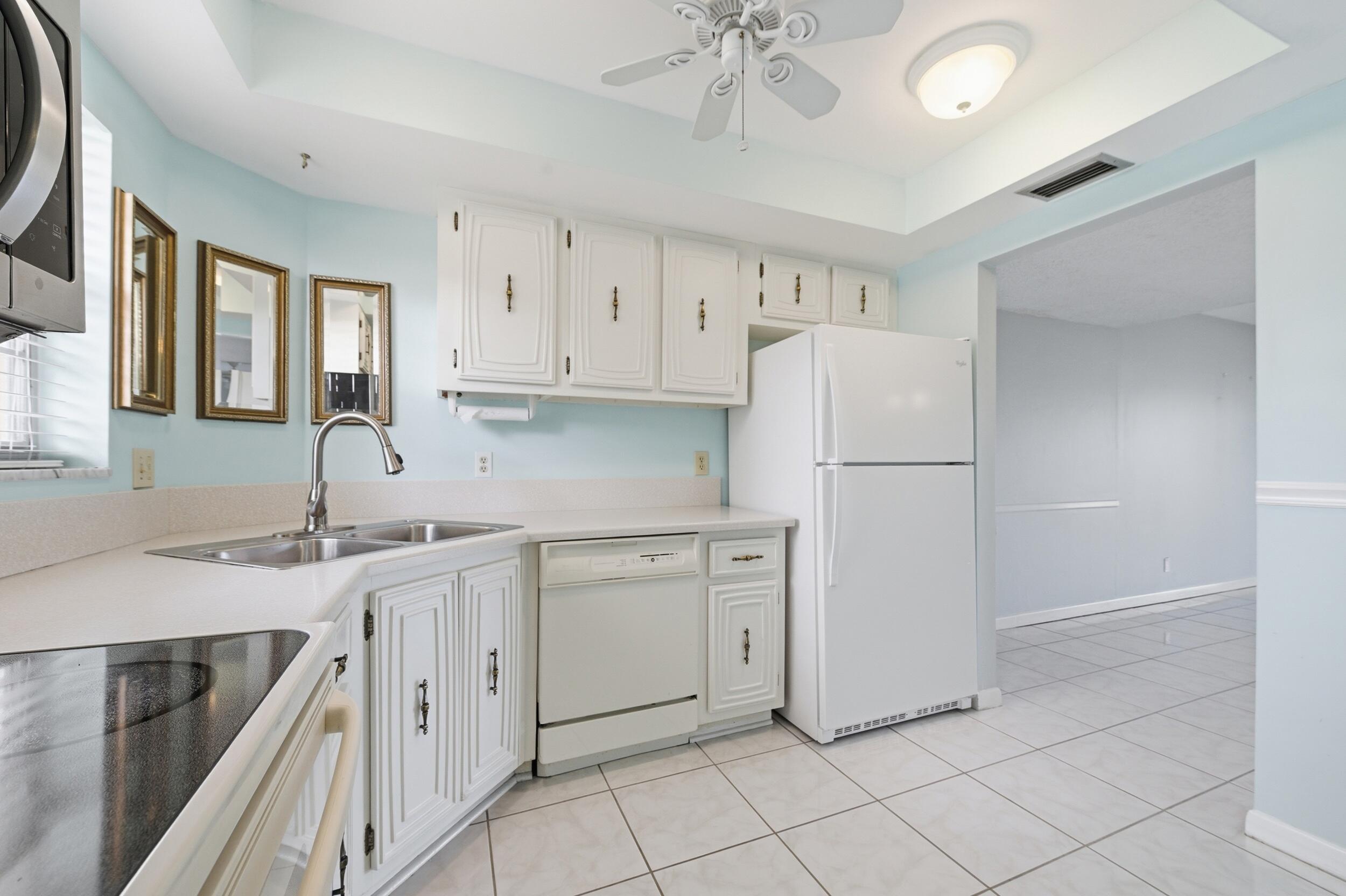 18081 SE Country Clb #3-23 Jupiter, FL 33469