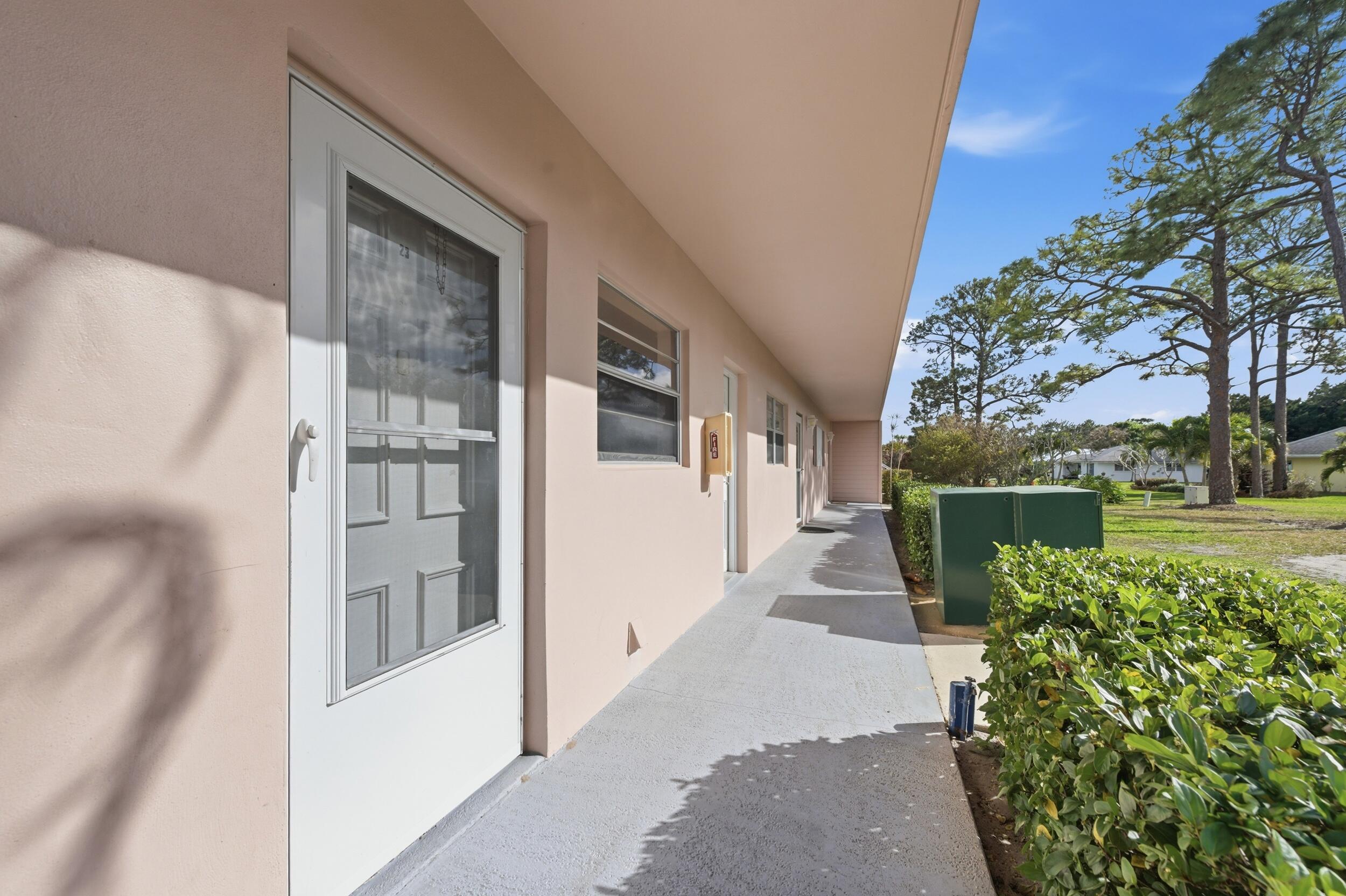 18081 SE Country Clb #3-23 Jupiter, FL 33469