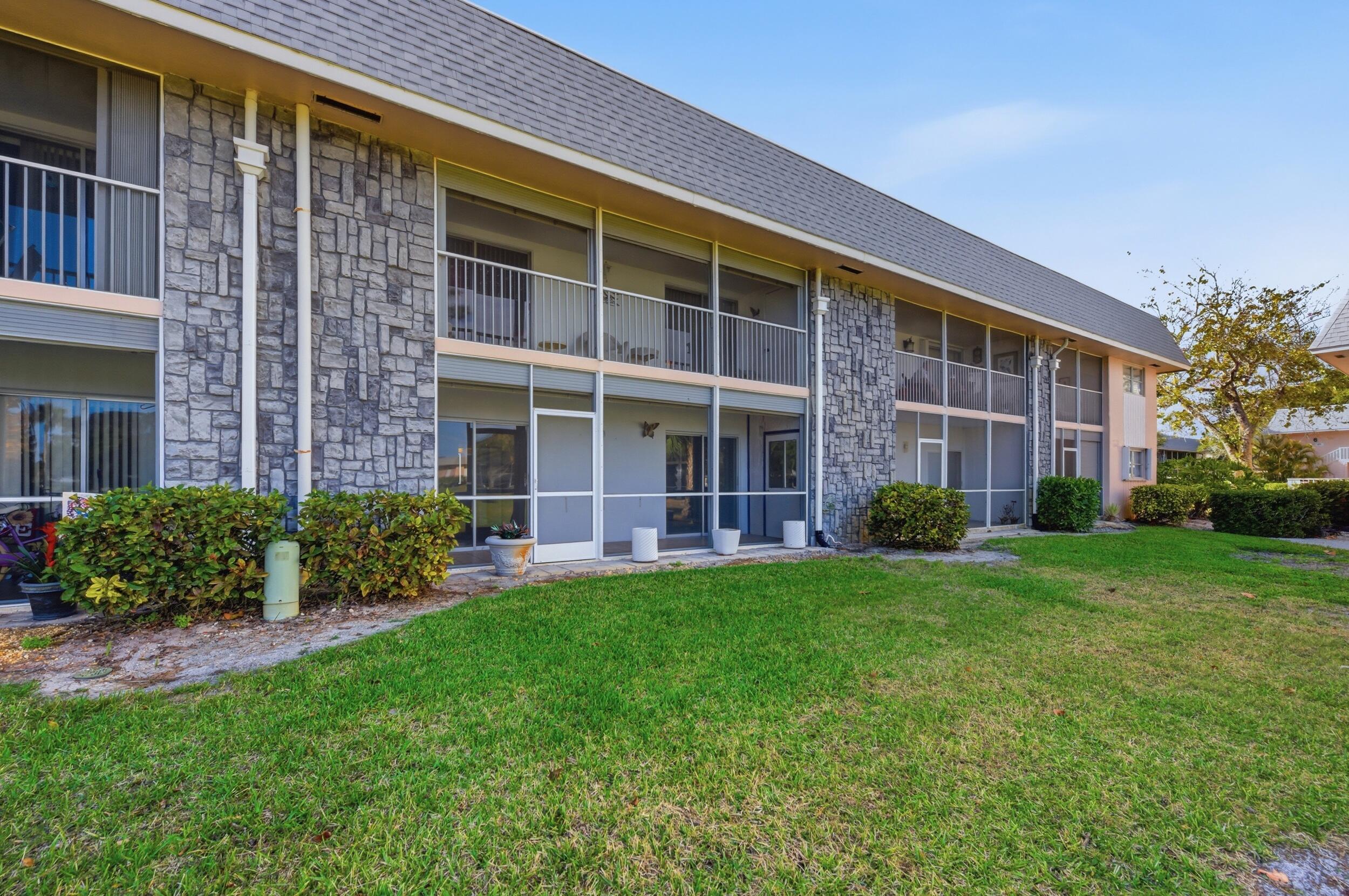 18081 SE Country Clb #3-23 Jupiter, FL 33469