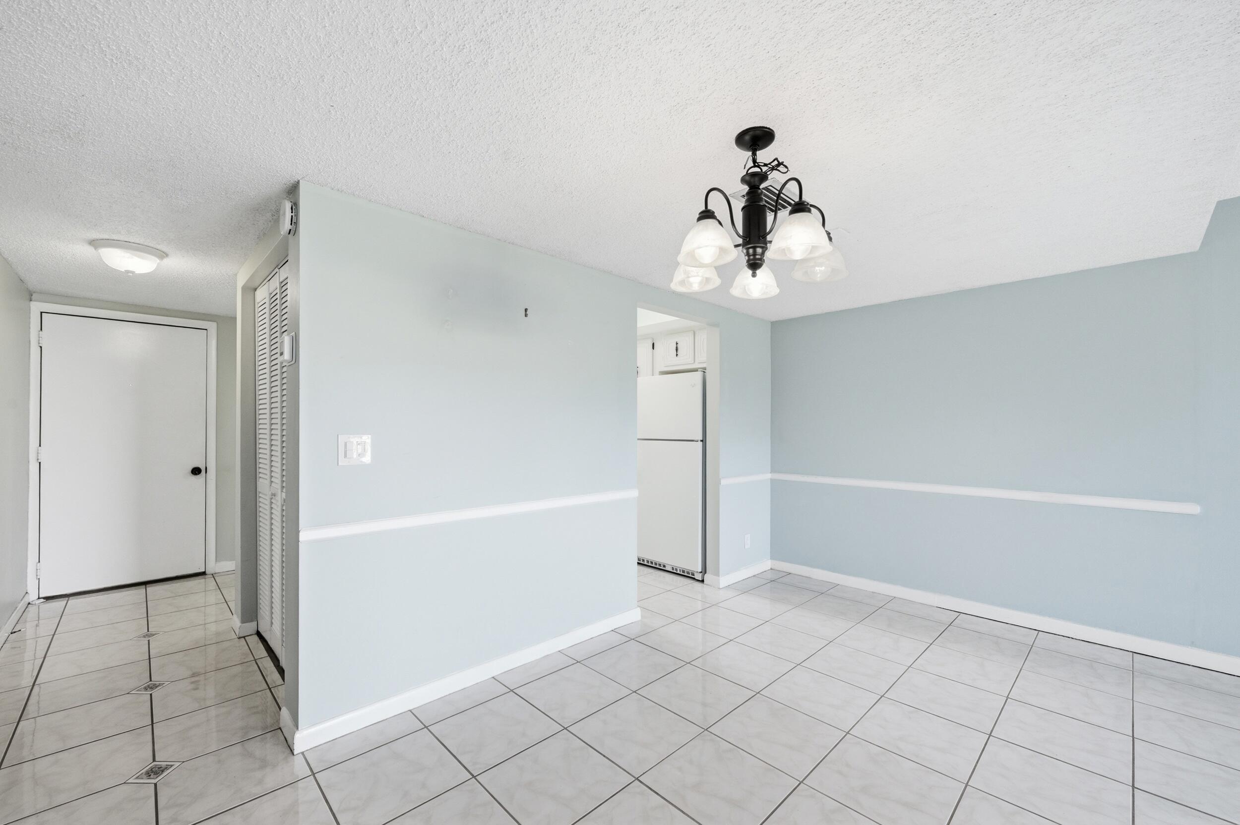 18081 SE Country Clb #3-23 Jupiter, FL 33469