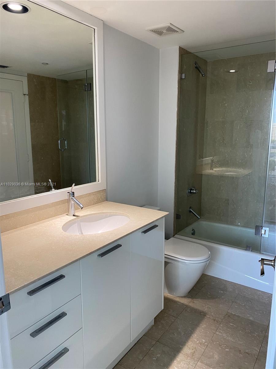 400 Alton Rd #809 Miami Beach, FL 33139