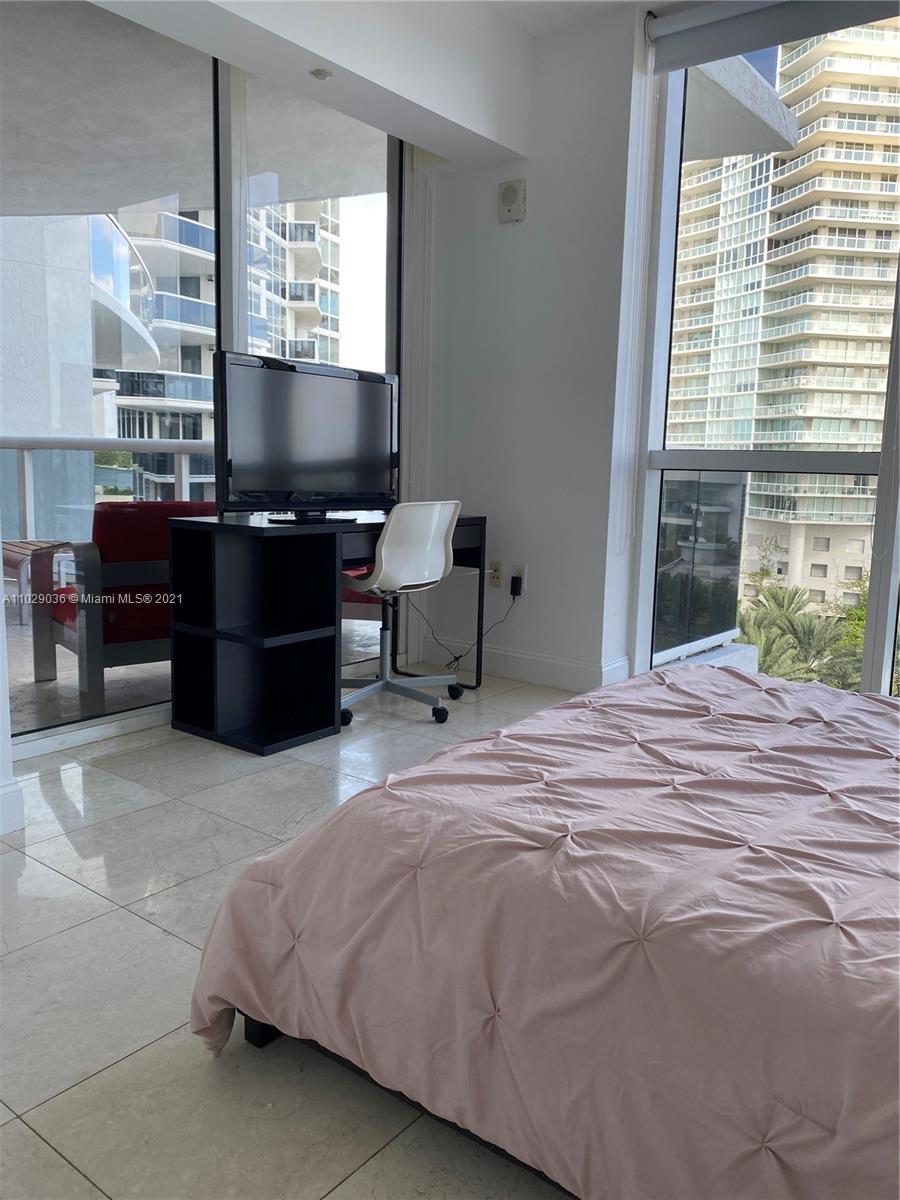 400 Alton Rd #809 Miami Beach, FL 33139