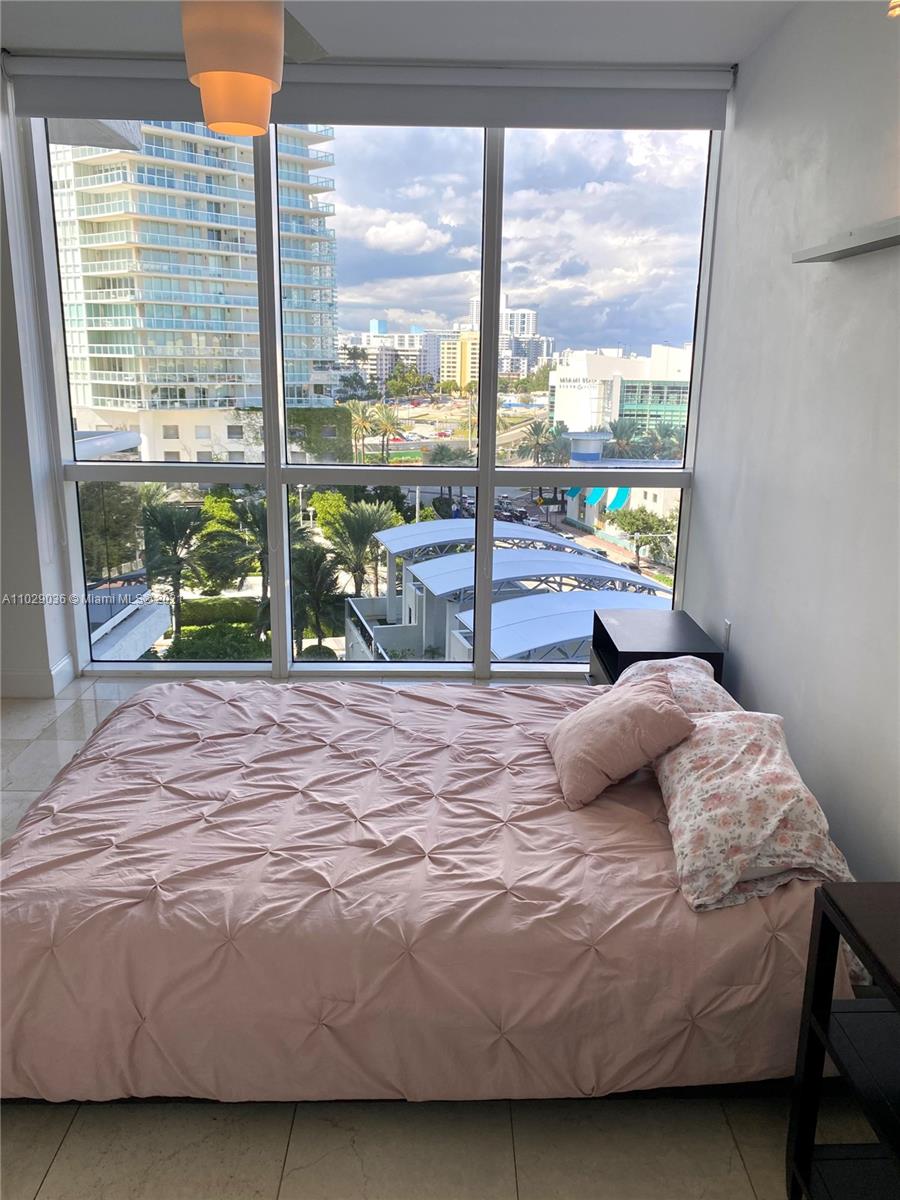400 Alton Rd #809 Miami Beach, FL 33139