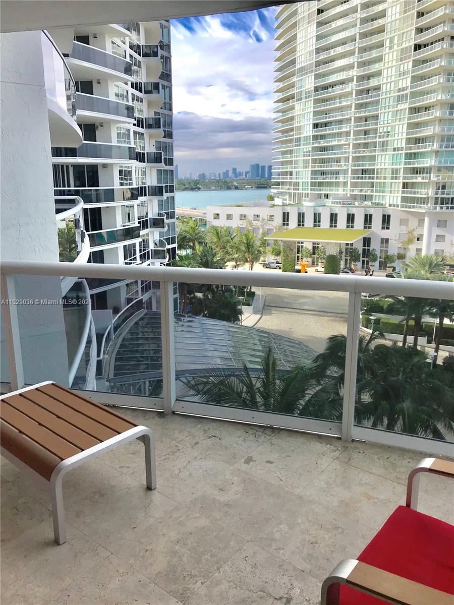400 Alton Rd #809 Miami Beach, FL 33139