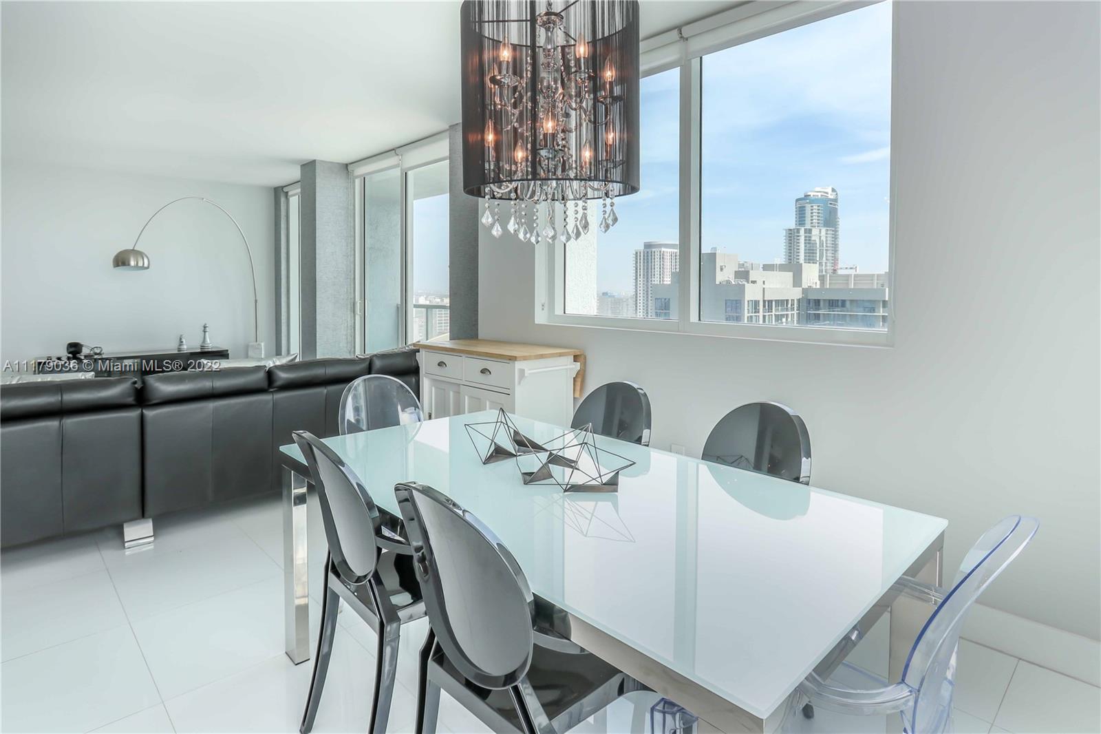 image Vizcayne South18