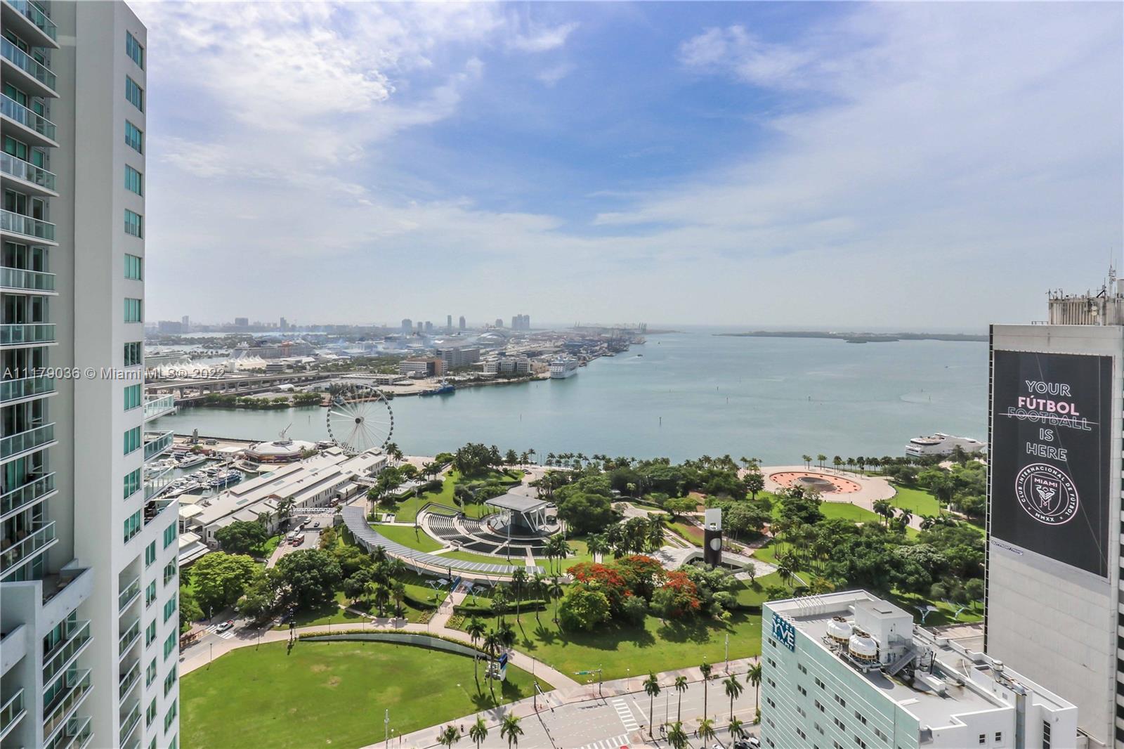 image Vizcayne South25