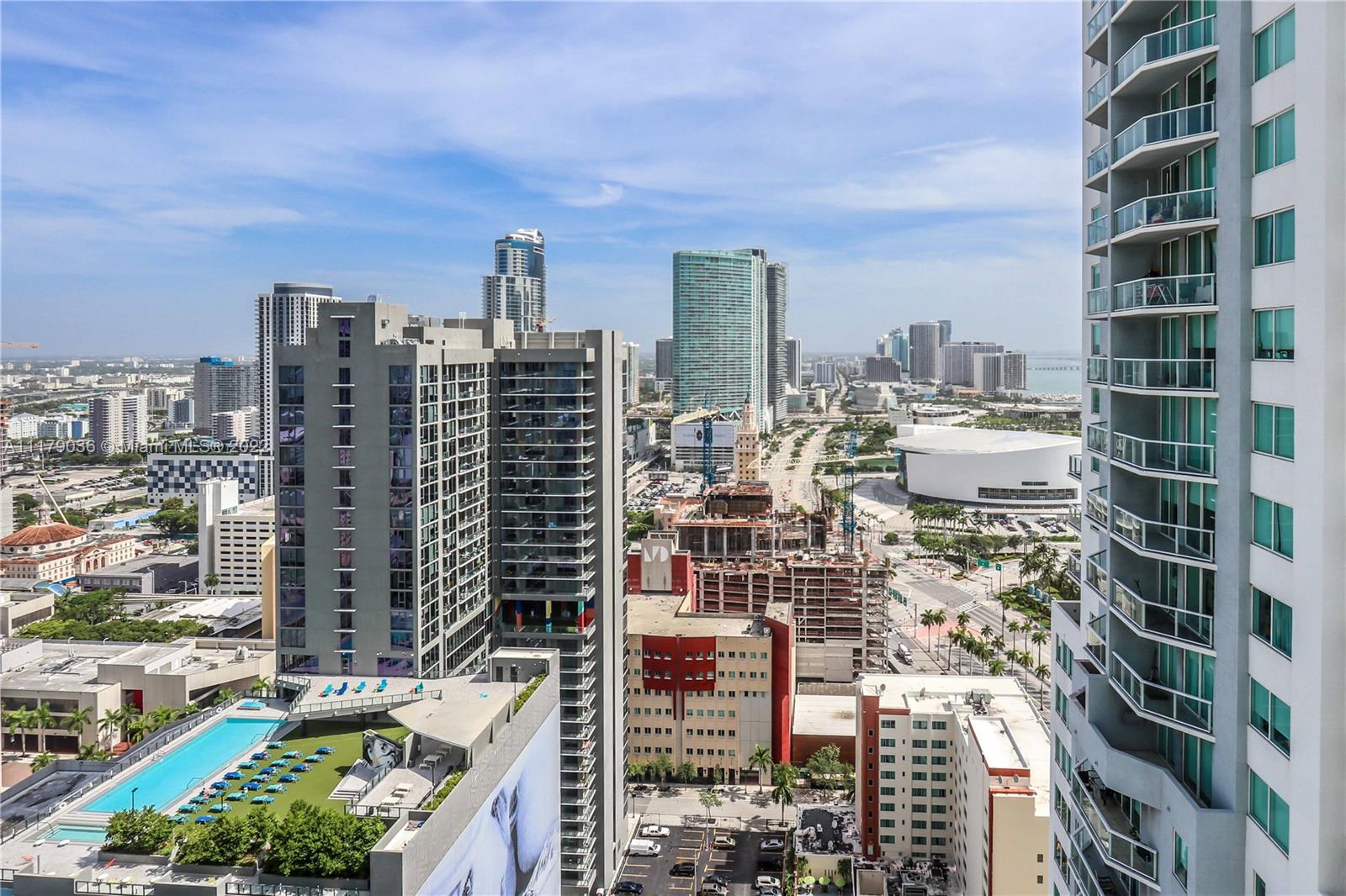 image Vizcayne South26