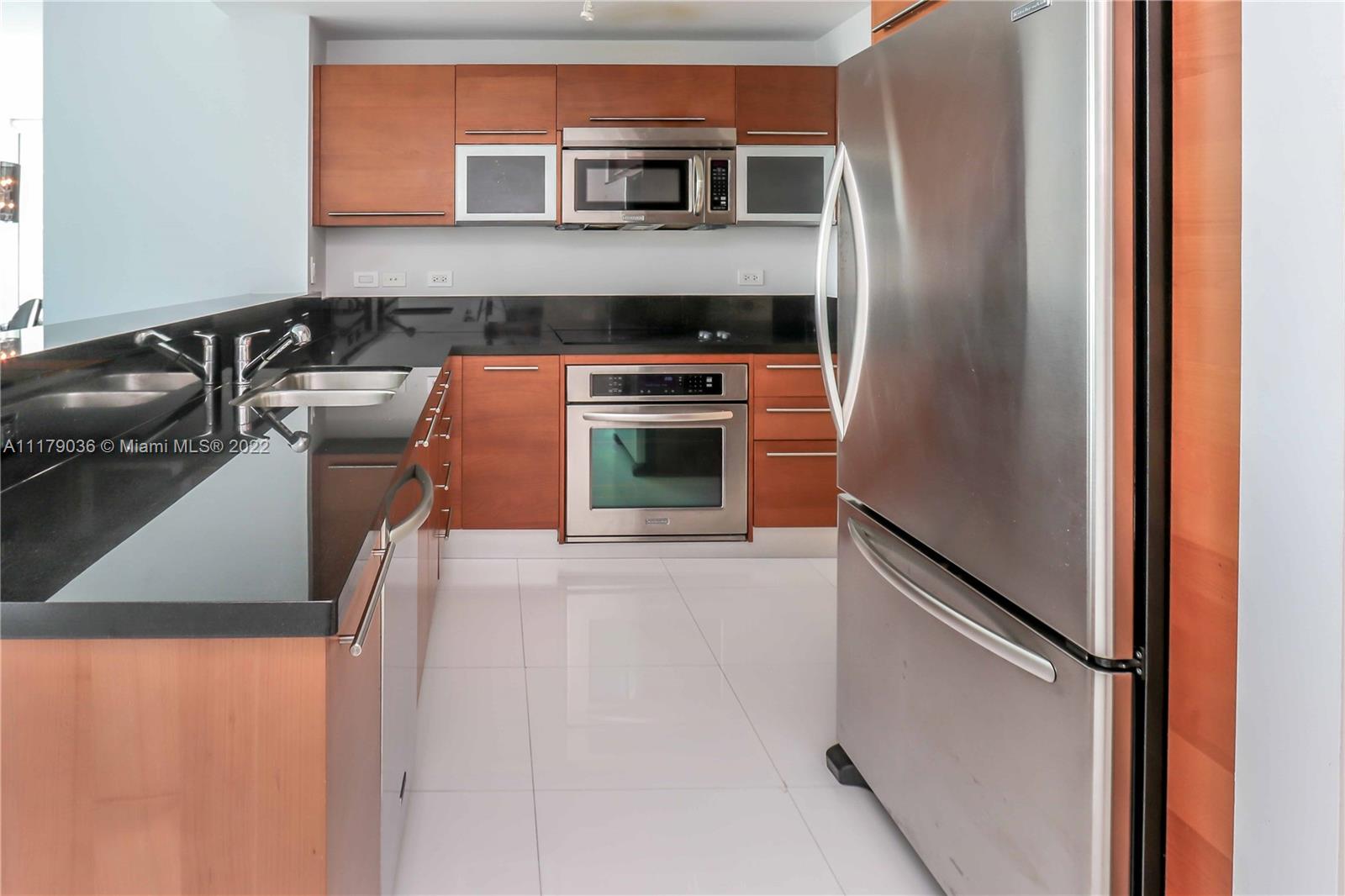 image Vizcayne South3