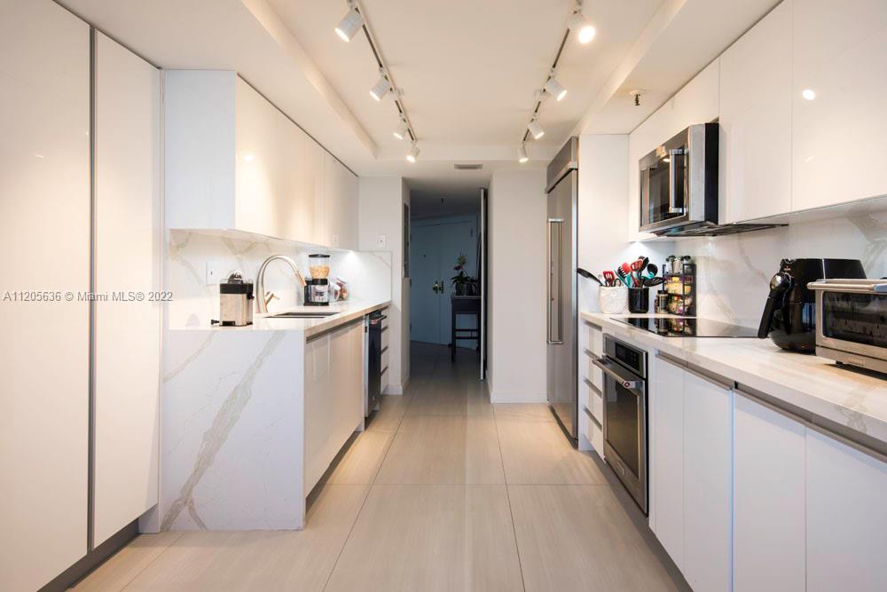 image Brickell Key One7