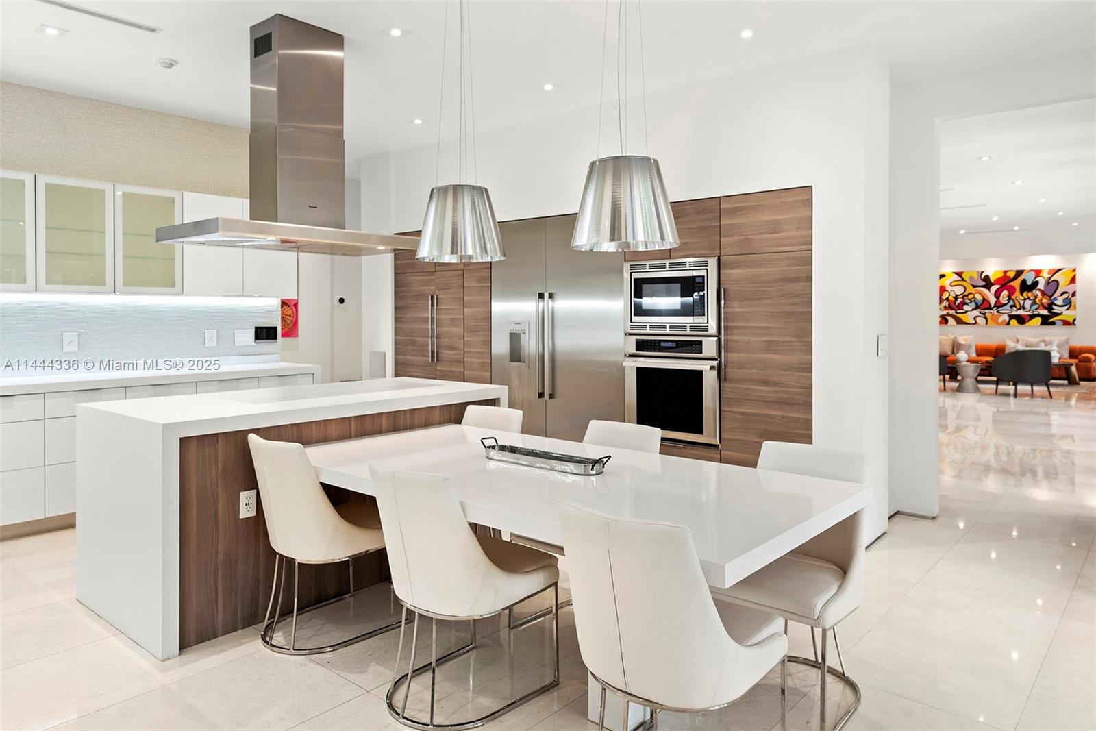 7930 SW 52nd Ct Miami, FL 33143