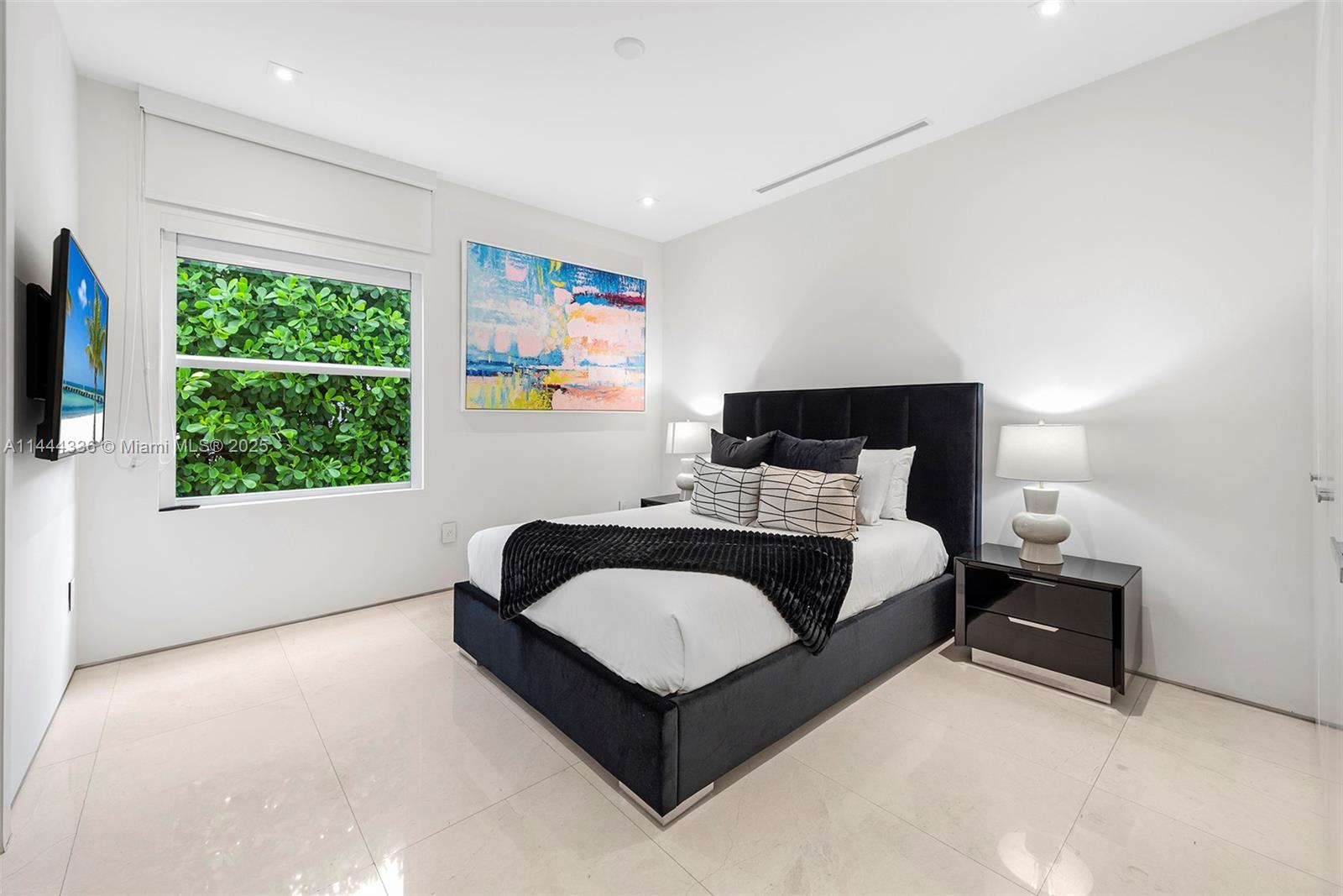 7930 SW 52nd Ct Miami, FL 33143