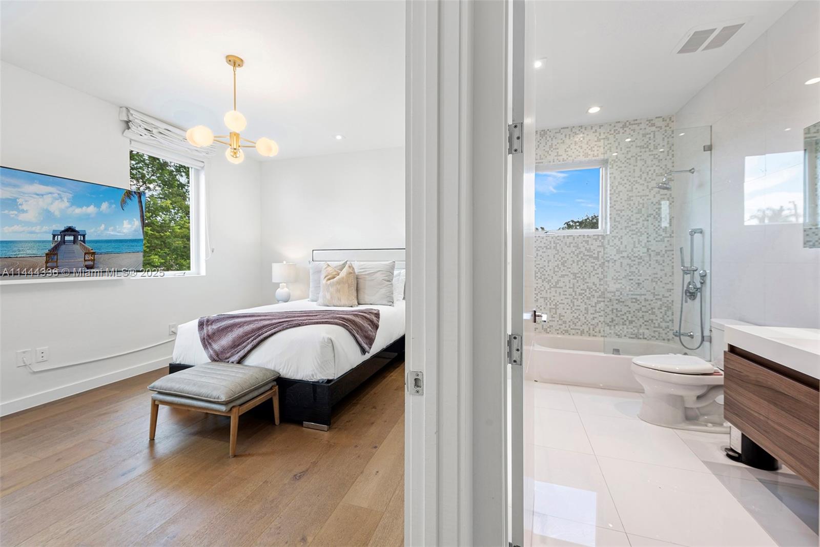 7930 SW 52nd Ct Miami, FL 33143