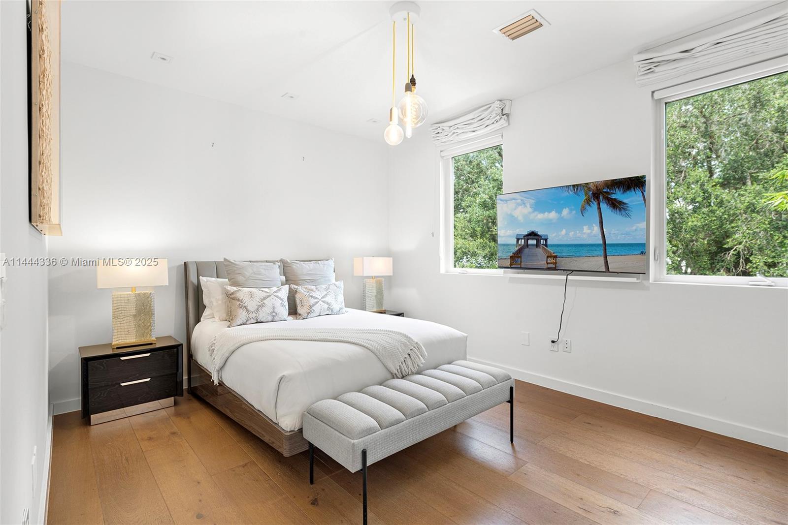 7930 SW 52nd Ct Miami, FL 33143