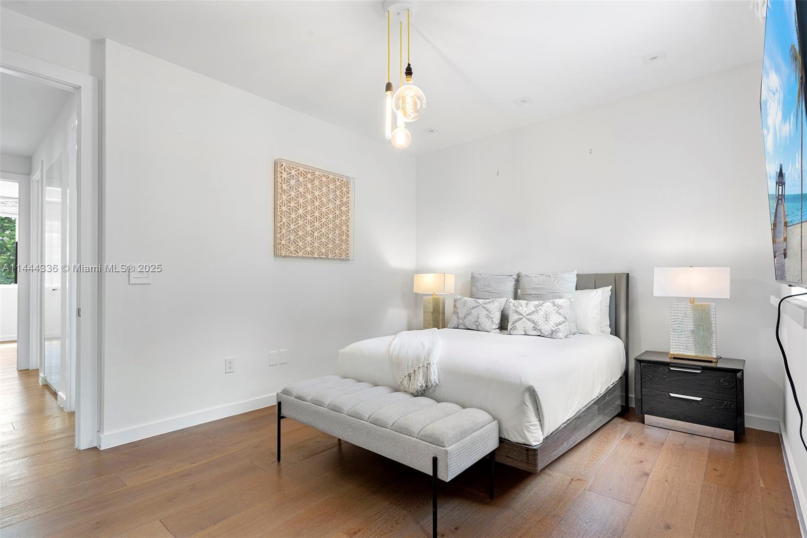 7930 SW 52nd Ct Miami, FL 33143