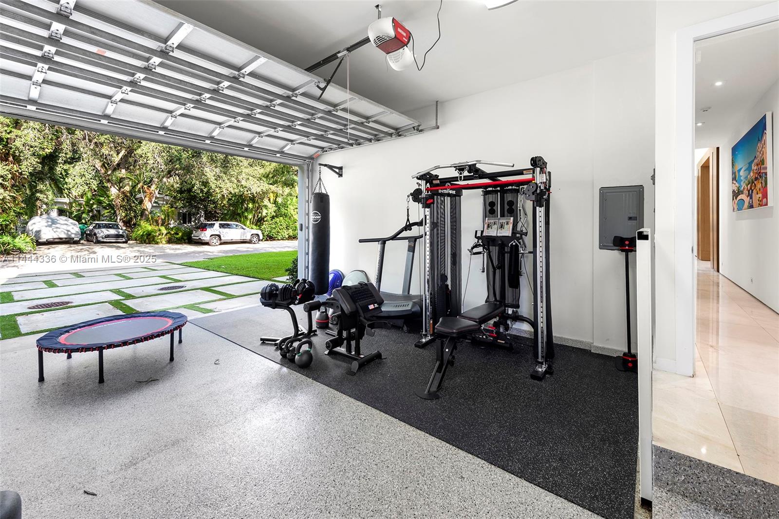 7930 SW 52nd Ct Miami, FL 33143