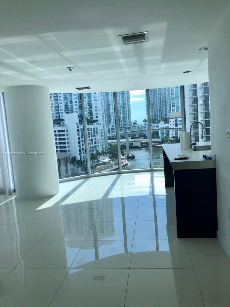 image Epic Residences1