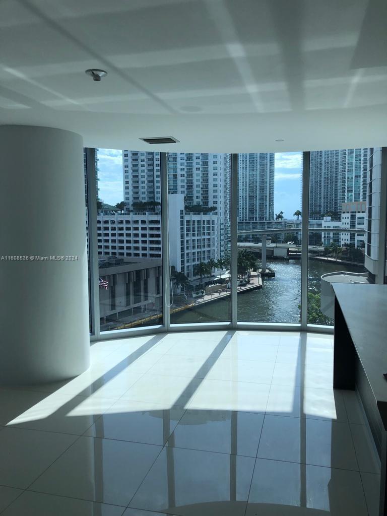 image Epic Residences7