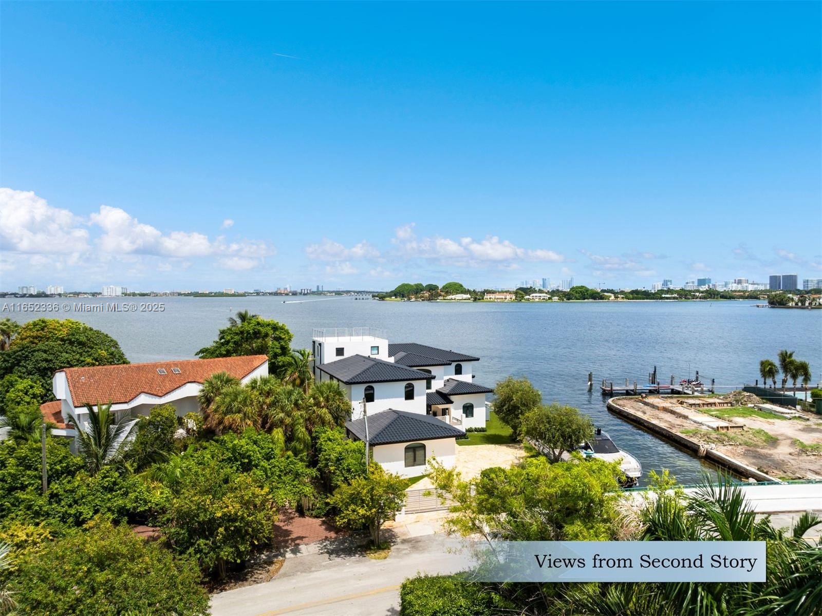 7975 Biscayne Pt Cir Miami Beach, FL 33141