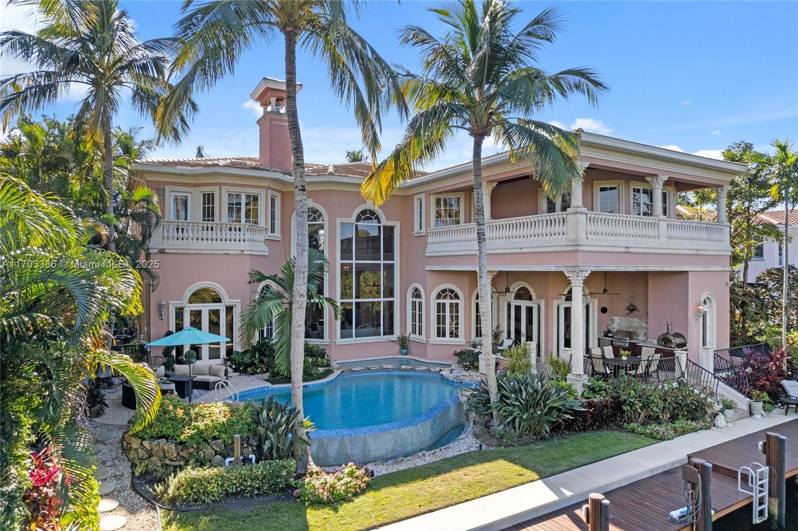833 Harbour Isle Pl North Palm Beach, FL 33410 833 Harbour Isle Pl North Palm Beach, FL 33410