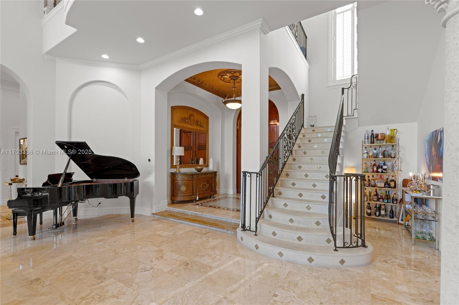 833 Harbour Isle Pl North Palm Beach, FL 33410 833 Harbour Isle Pl North Palm Beach, FL 33410