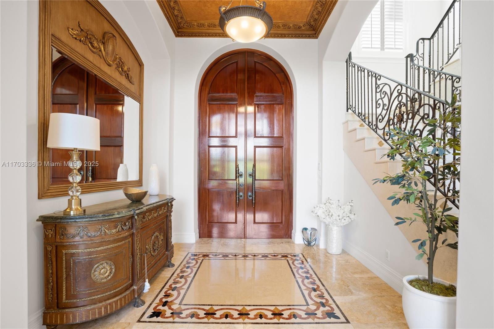 833 Harbour Isle Pl North Palm Beach, FL 33410 833 Harbour Isle Pl North Palm Beach, FL 33410