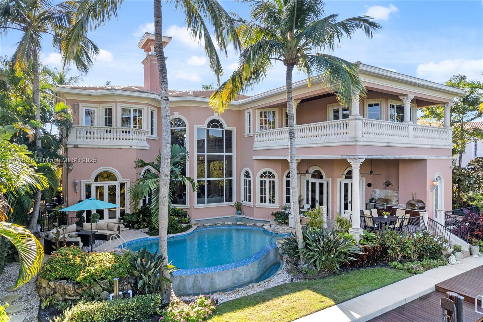 833 Harbour Isle Pl North Palm Beach, FL 33410 833 Harbour Isle Pl North Palm Beach, FL 33410