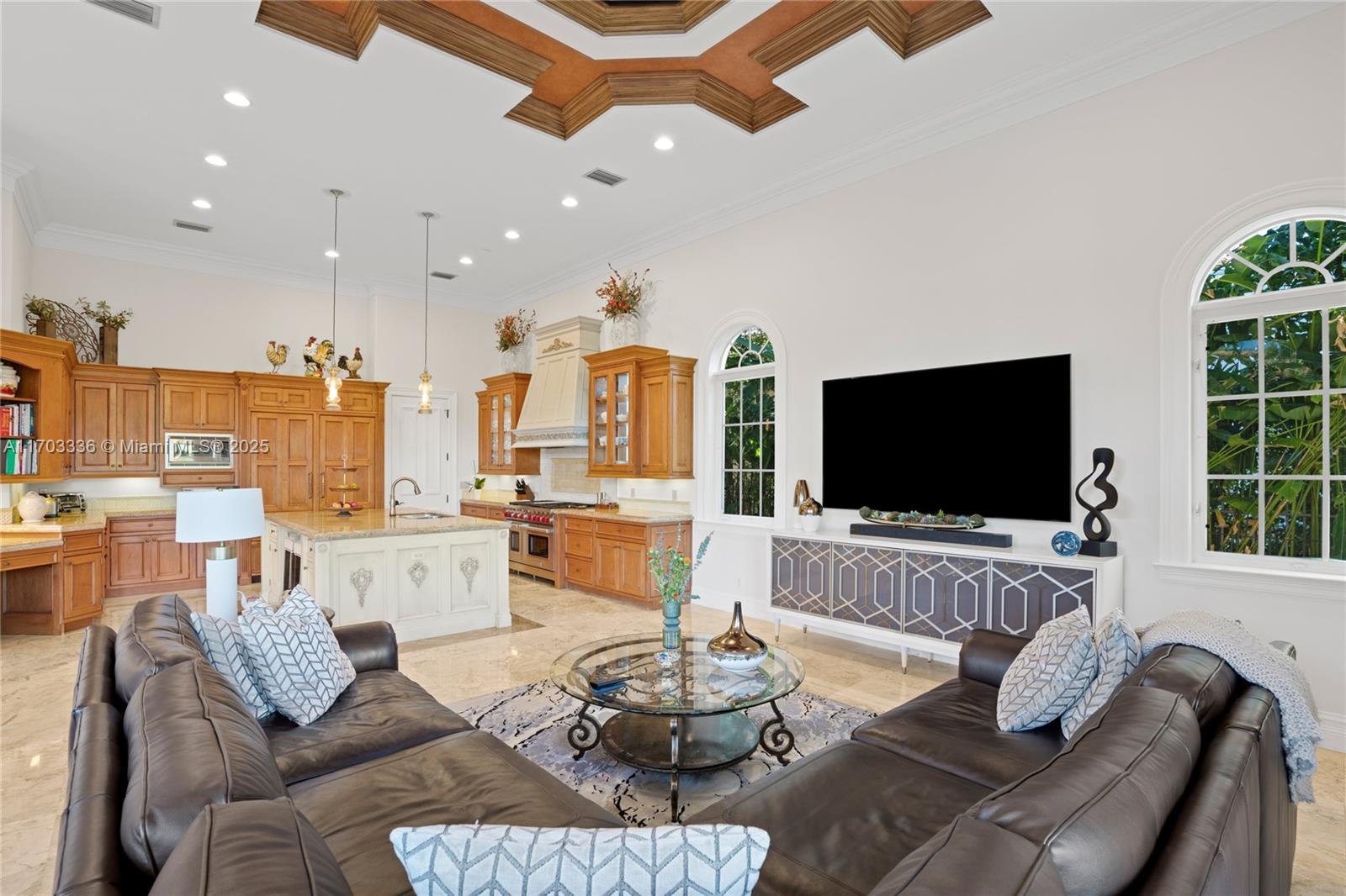 833 Harbour Isle Pl North Palm Beach, FL 33410 833 Harbour Isle Pl North Palm Beach, FL 33410
