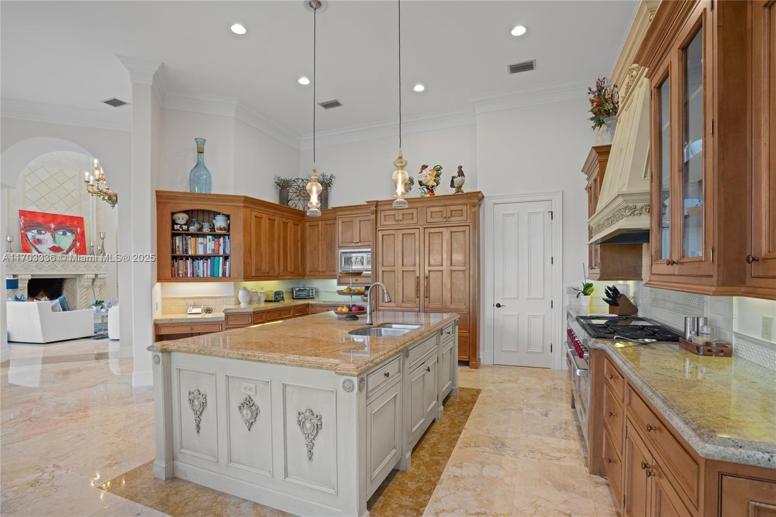 833 Harbour Isle Pl North Palm Beach, FL 33410 833 Harbour Isle Pl North Palm Beach, FL 33410