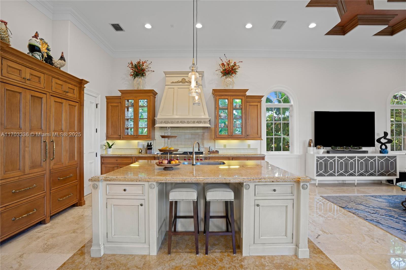 833 Harbour Isle Pl North Palm Beach, FL 33410 833 Harbour Isle Pl North Palm Beach, FL 33410