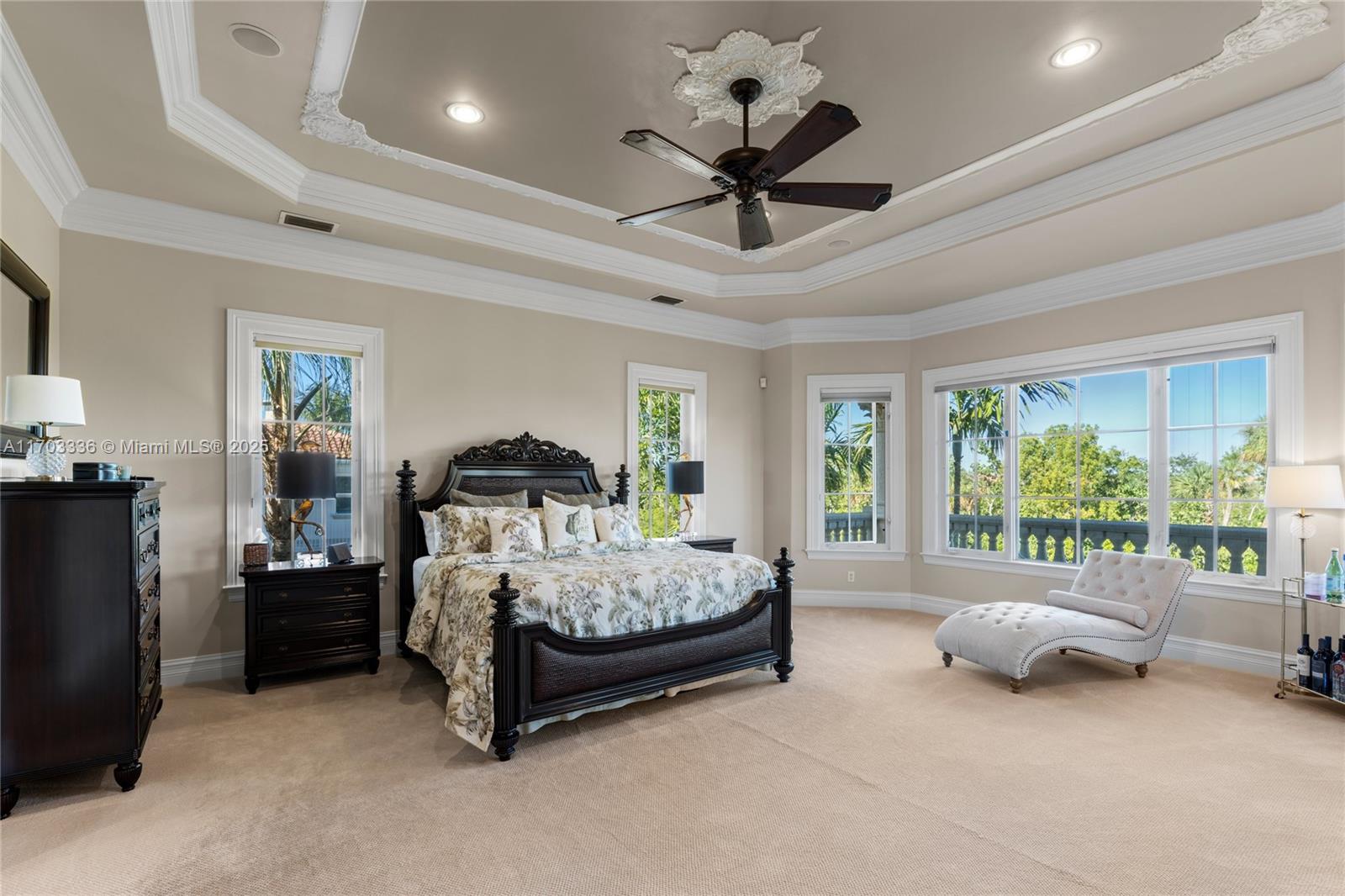 833 Harbour Isle Pl North Palm Beach, FL 33410 833 Harbour Isle Pl North Palm Beach, FL 33410