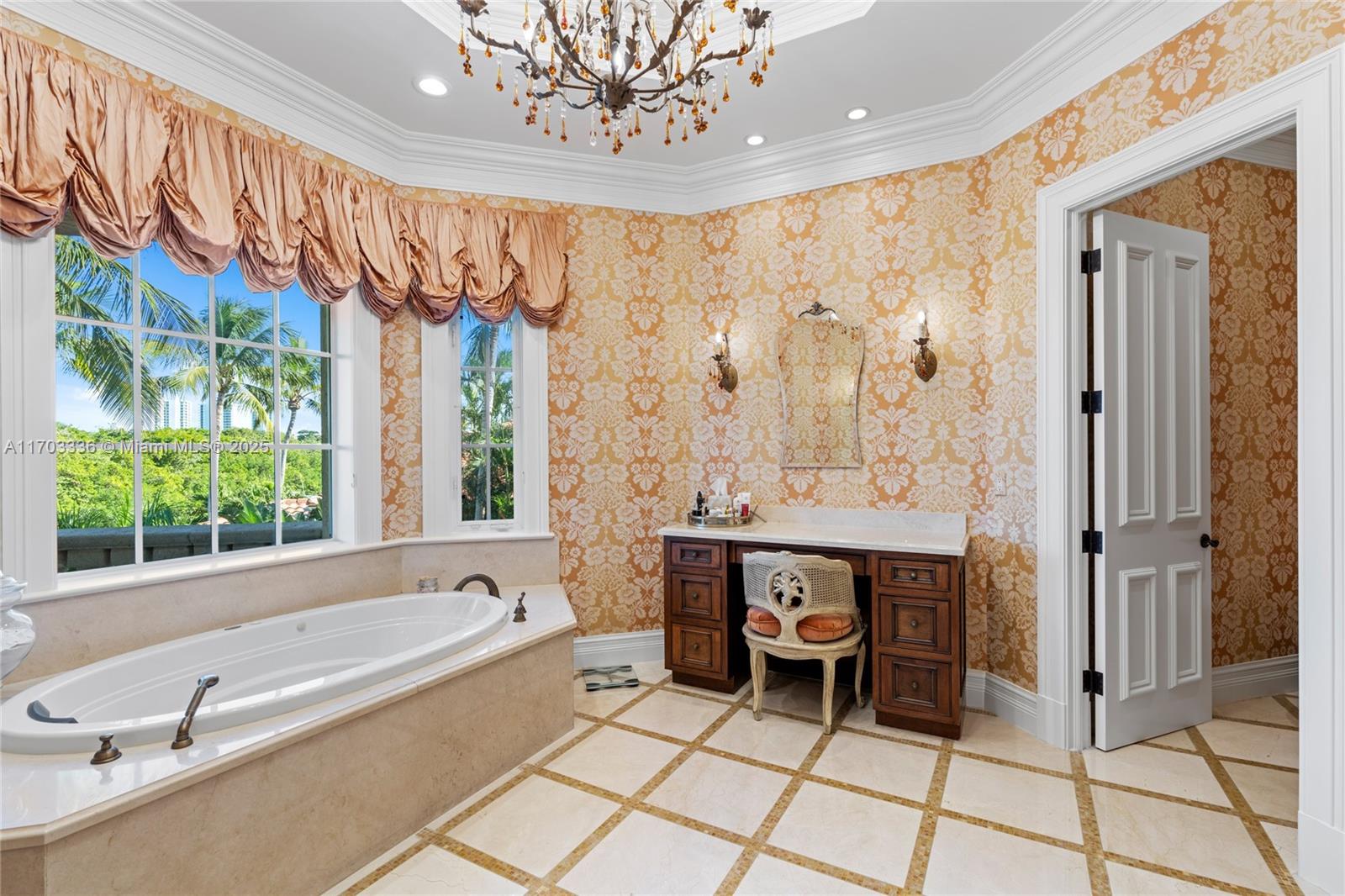 833 Harbour Isle Pl North Palm Beach, FL 33410 833 Harbour Isle Pl North Palm Beach, FL 33410