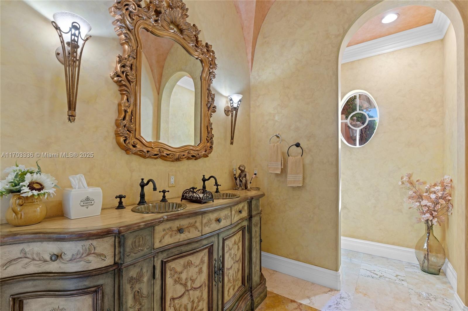 833 Harbour Isle Pl North Palm Beach, FL 33410 833 Harbour Isle Pl North Palm Beach, FL 33410