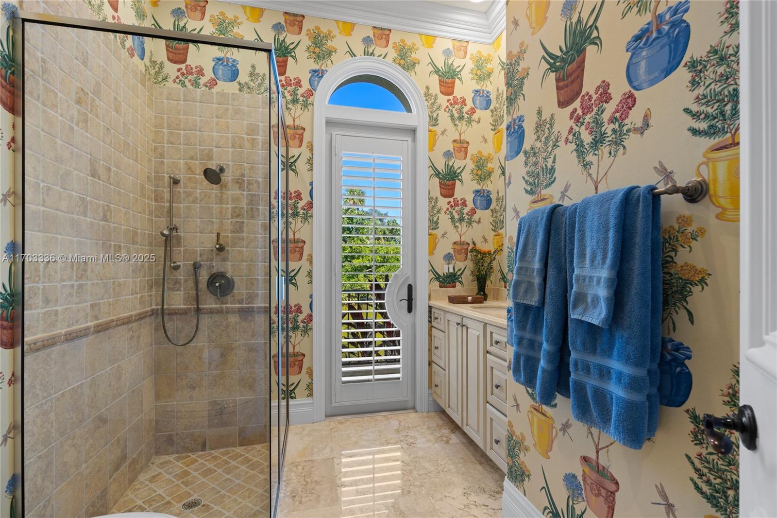 833 Harbour Isle Pl North Palm Beach, FL 33410 833 Harbour Isle Pl North Palm Beach, FL 33410