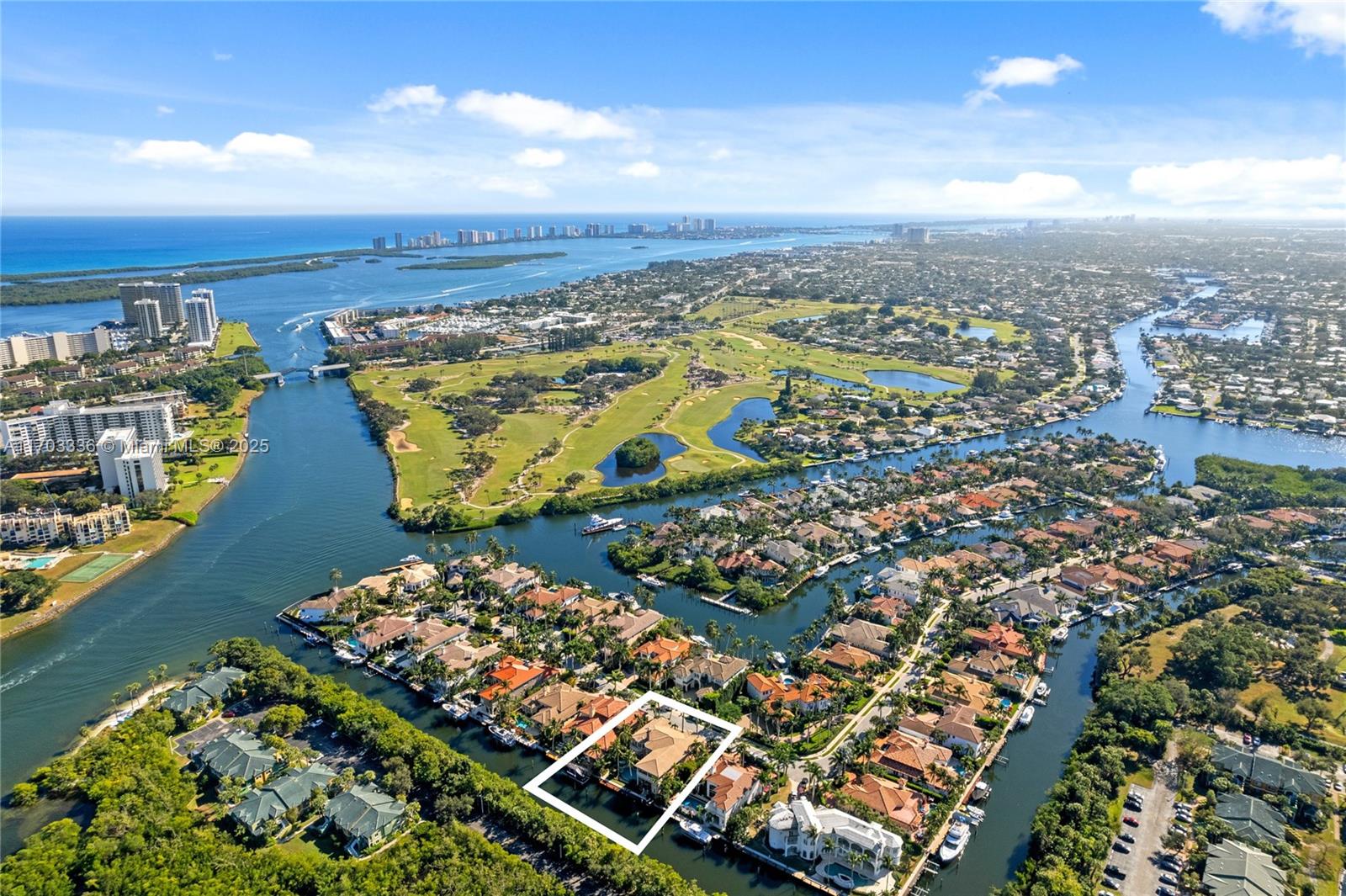 833 Harbour Isle Pl North Palm Beach, FL 33410 833 Harbour Isle Pl North Palm Beach, FL 33410