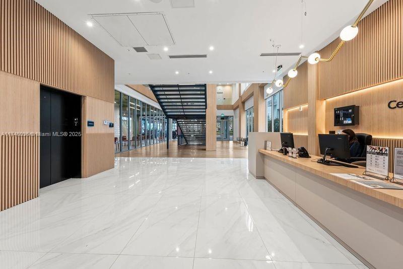 image Midtown Doral Condo 419